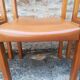 Chaises Maison Regain  en orme et cuir