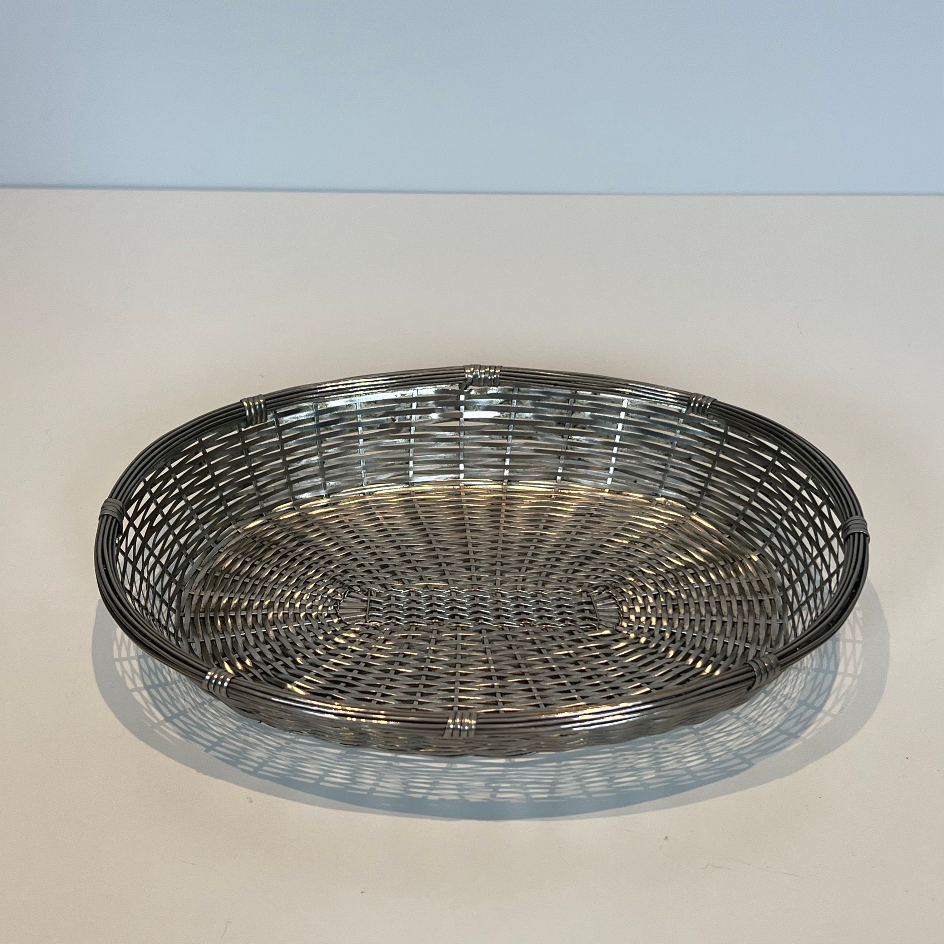 Set of two baskets / catchalls made of silver-plated wire.