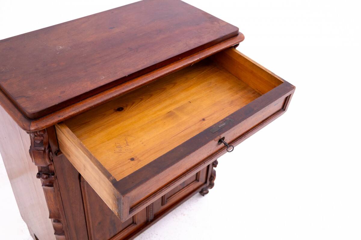 Commode, Europe du Nord, vers 1890.