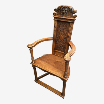 Caquetoire armchair in solid walnut carved Renaissance style