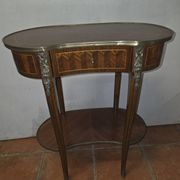 Table d'appoint rognon style Louis XVI en marqueterie