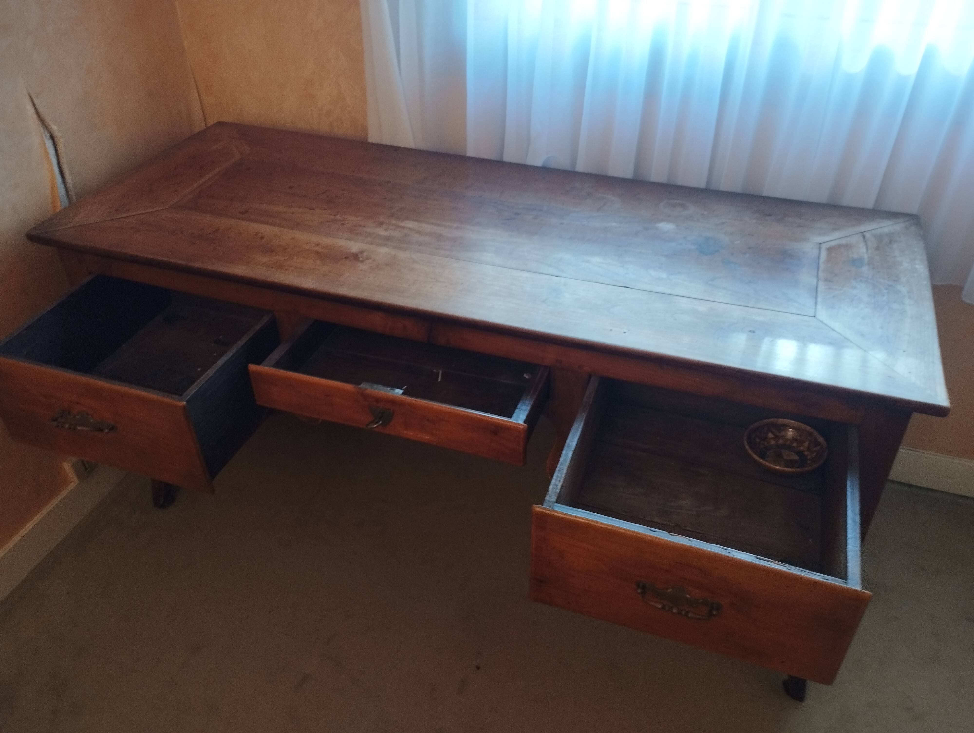 Large Louis XV mid-century desk in solid walnut.