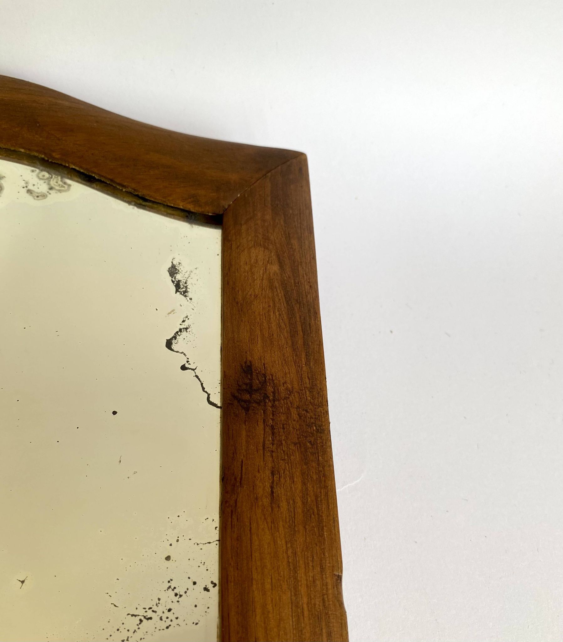 Miroir glace ancienne, bois chapeau de gendarme