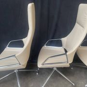 Wilkhan chair graph 302/5