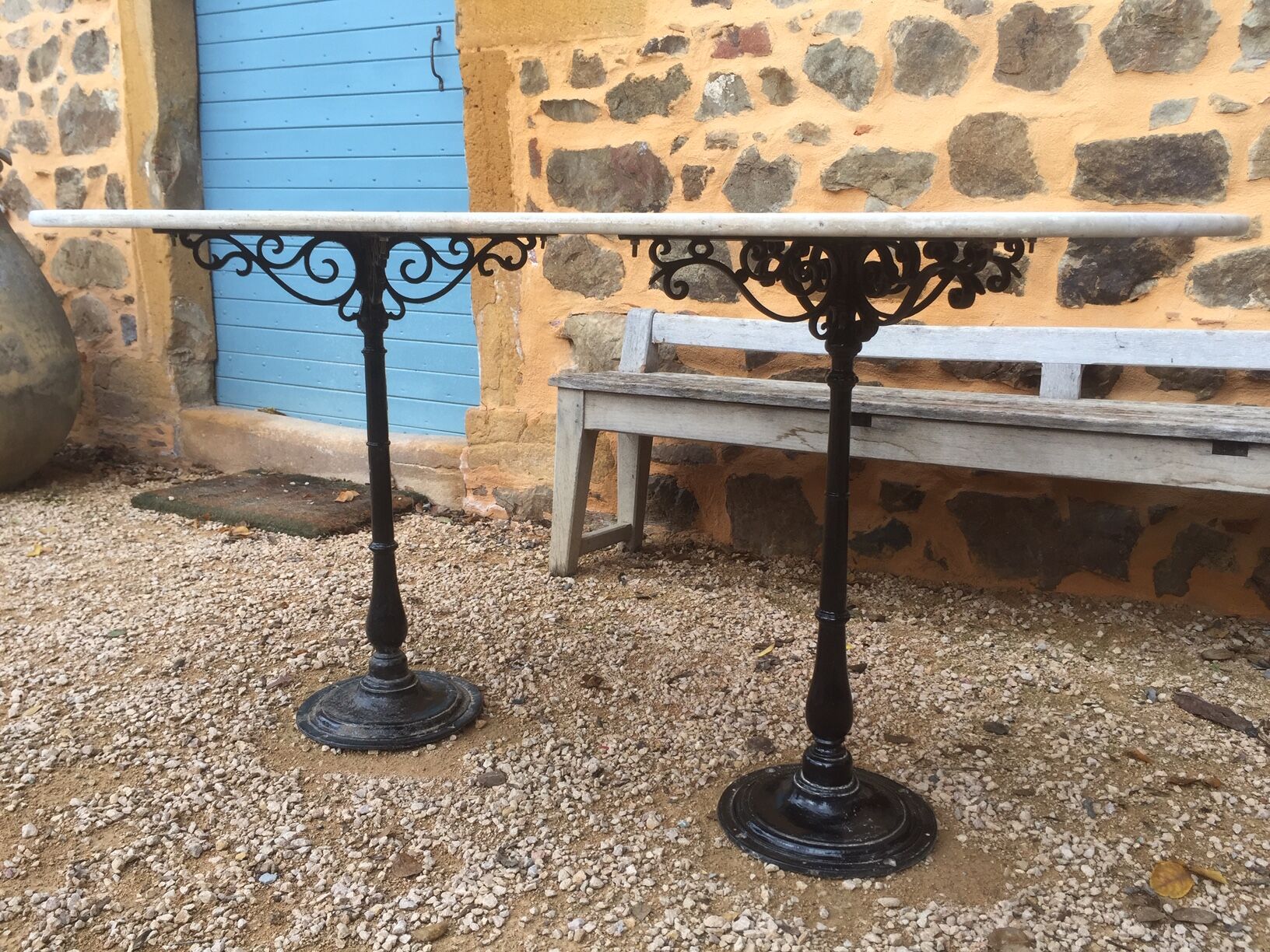 Marble and double base bistro table