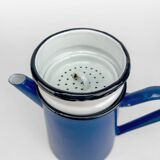 Coffee maker in midnight blue enameled sheet metal