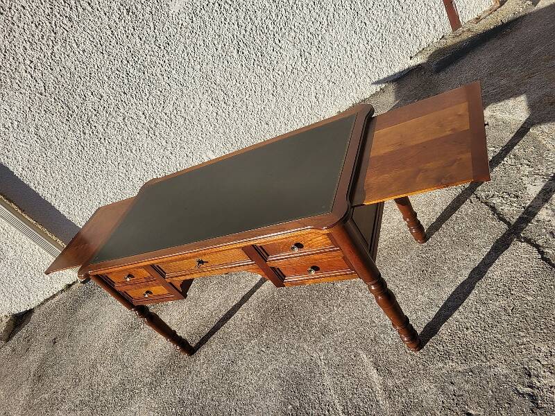 Louis philippe desk in cherry 1980