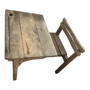 bureau d'écolier en