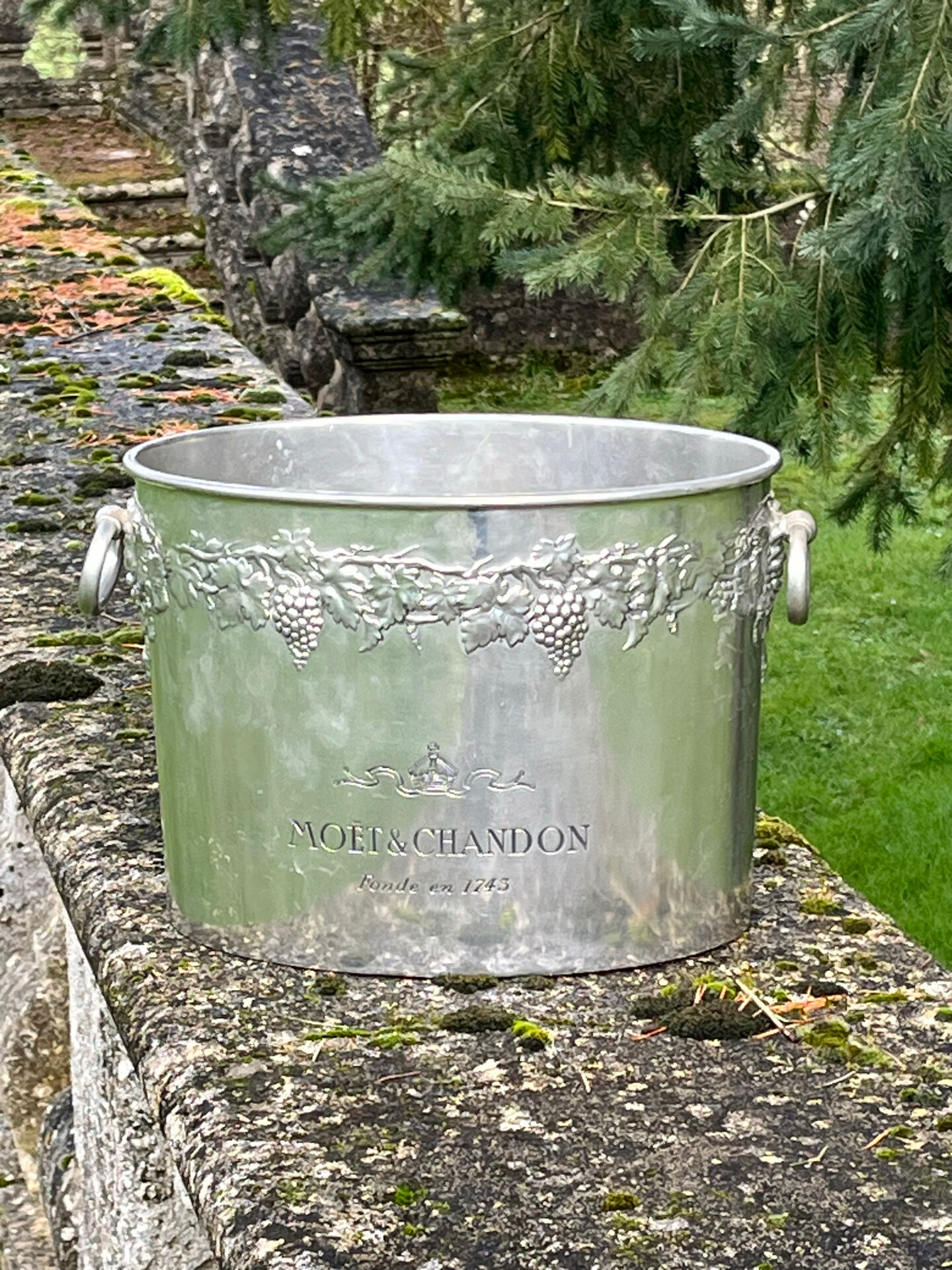 Moet Chandon pewter vasque. Vintage Oval shaped champagne bath