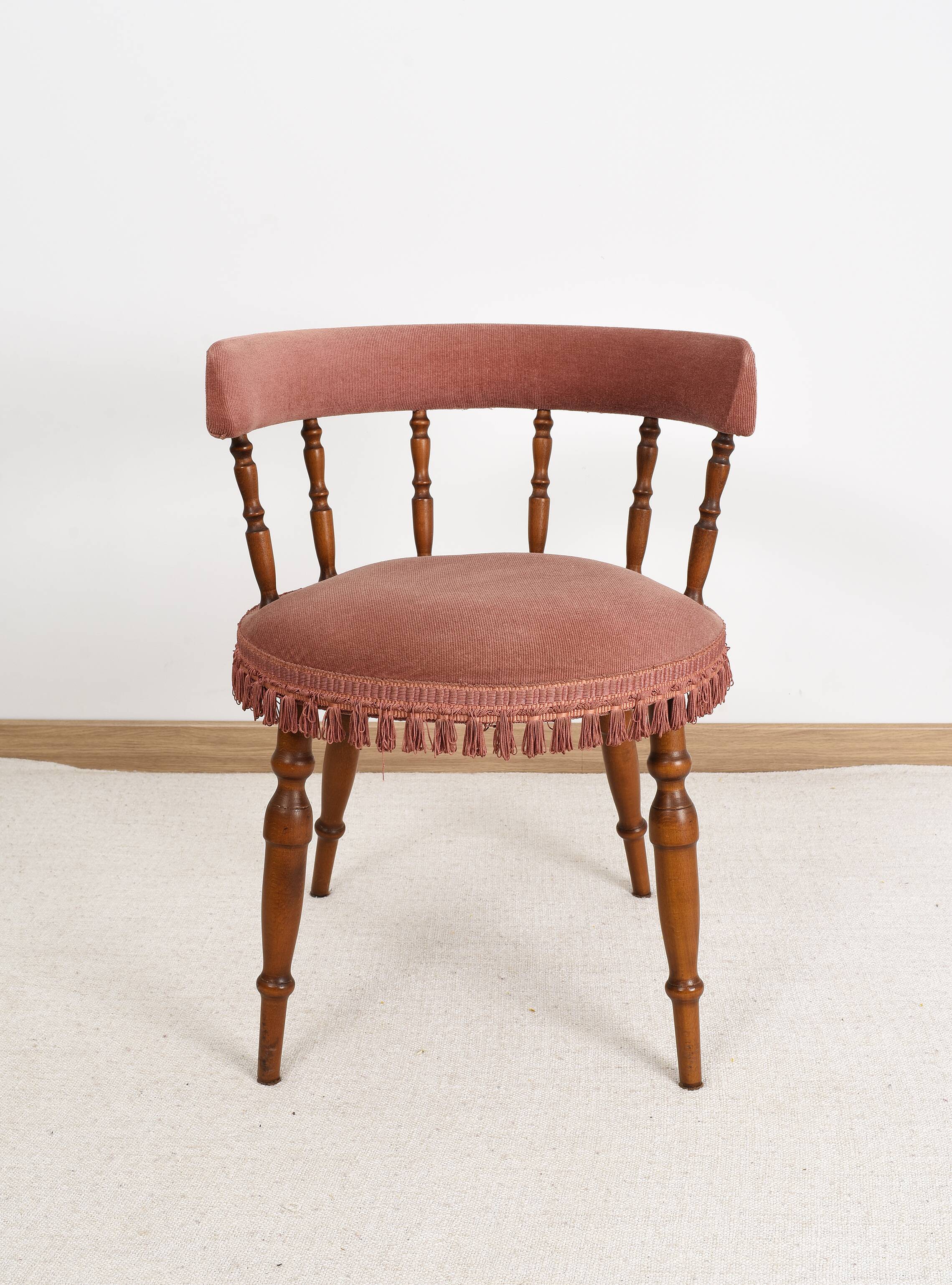 Old velvet armchair, toad style, from the 1950s