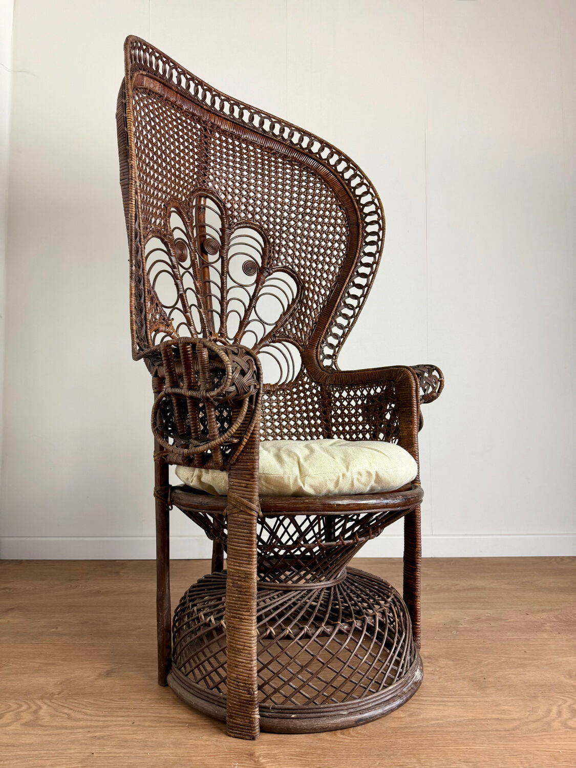 Pomare Peacock Armchair -