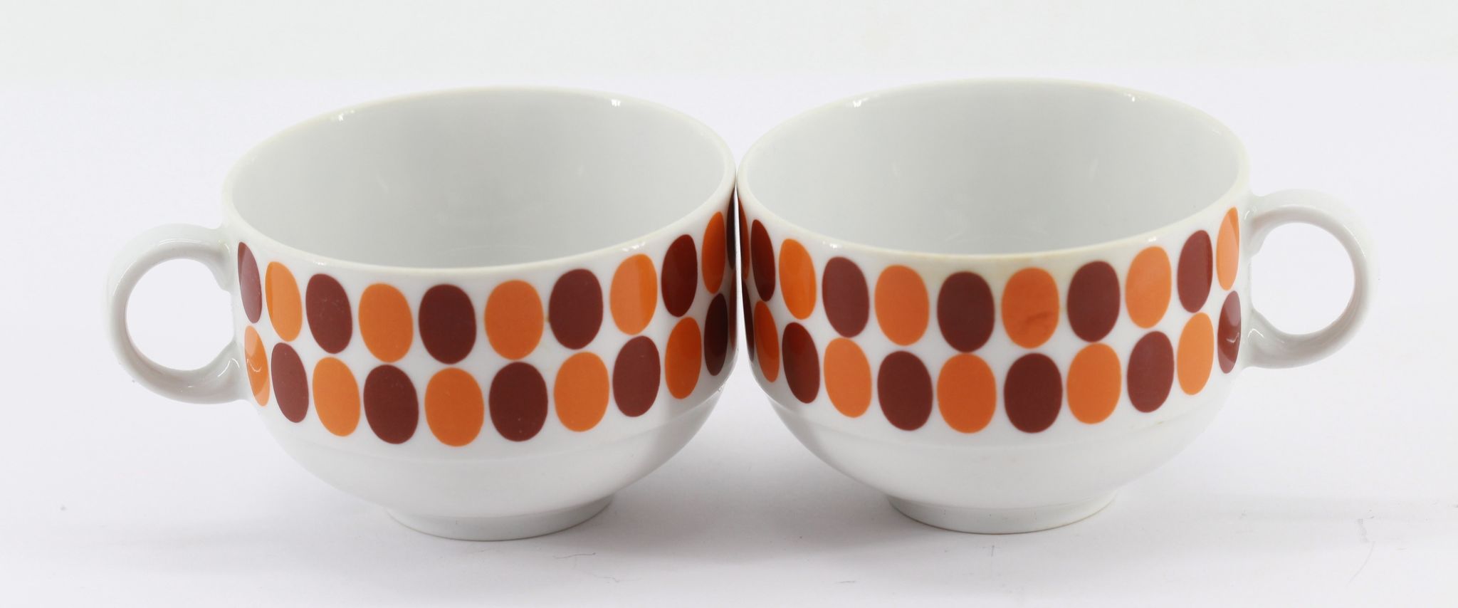 Set of 2 old cups