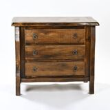 Commode à trois tiroirs en orme teinté