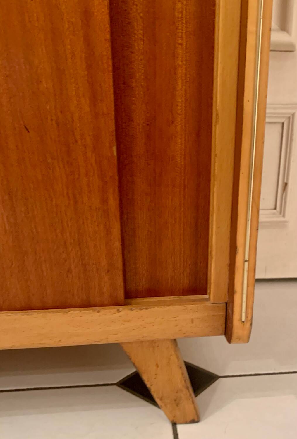 Vintage shoe cabinet with compass feet