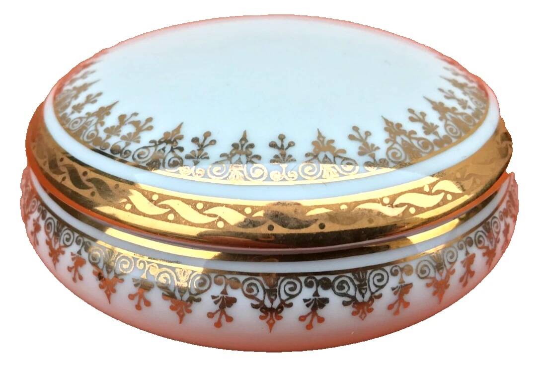Bonbonnière / Jewellery Box Limoges Porcelain France