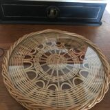 Round glass and wicker top