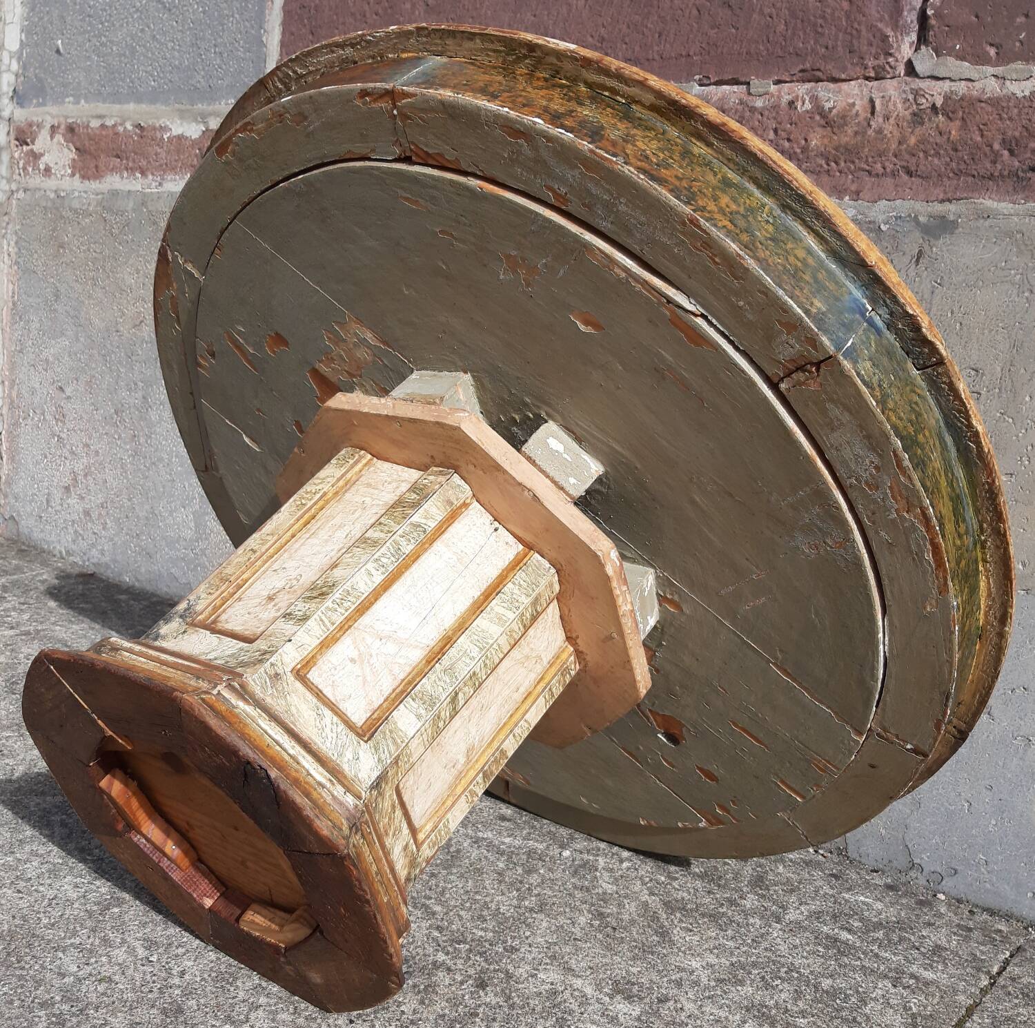 Coffee table (polychrome wood)
