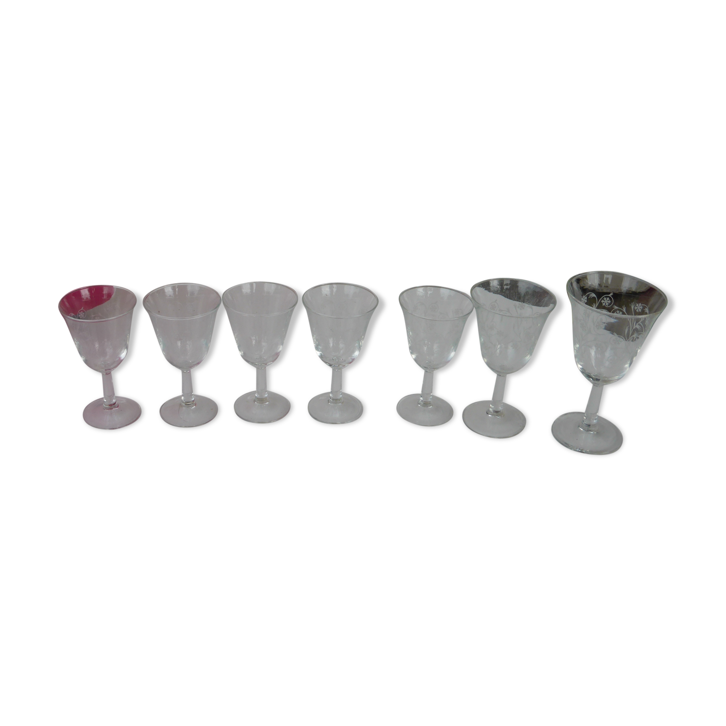 7 glasses the blueberries transparent glass and vintage white flowers 1960