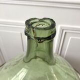 Old lady-jeanne in green glass