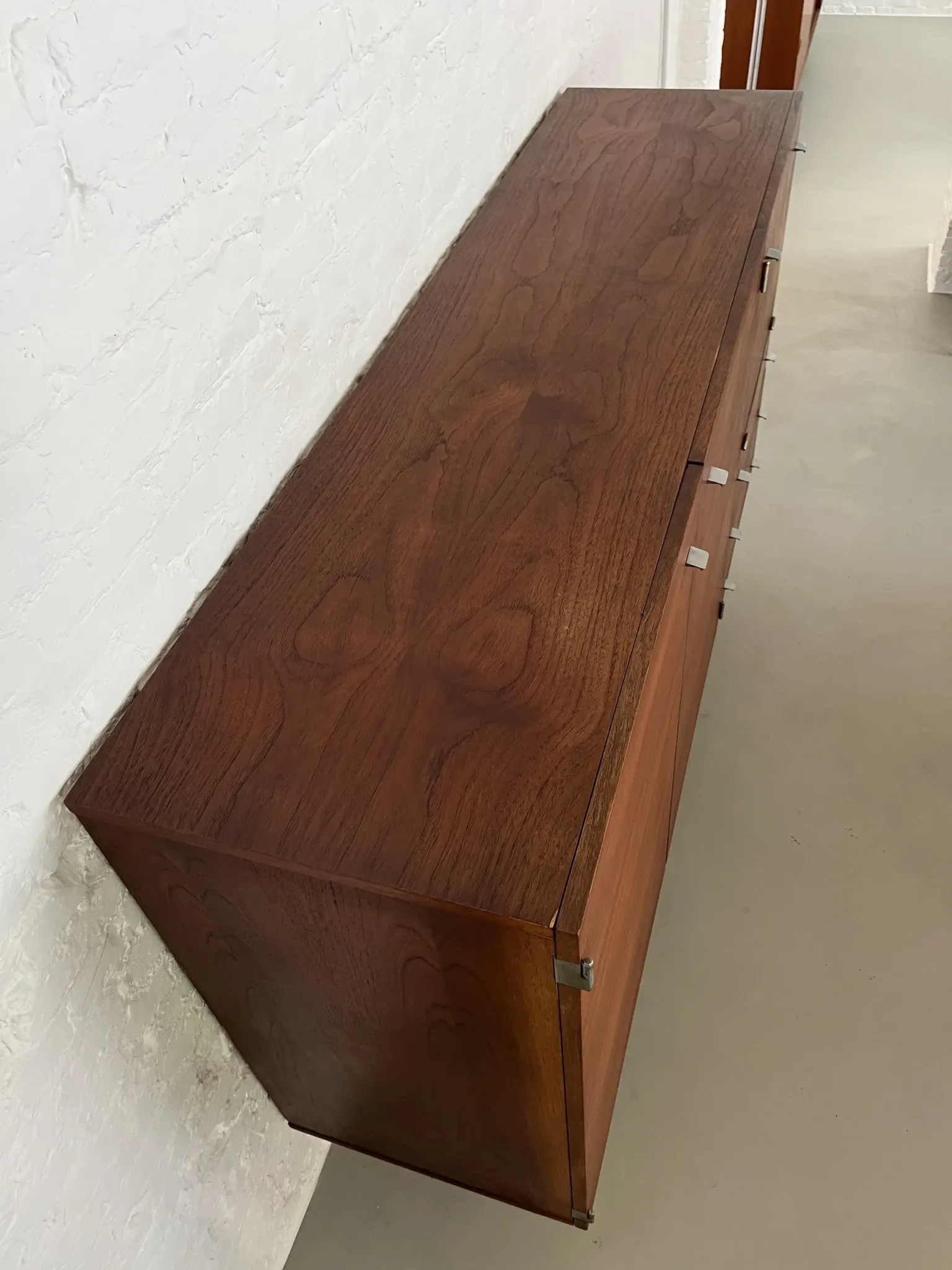 Buffet en teck par Pierre Guariche pour Meurop, 1961