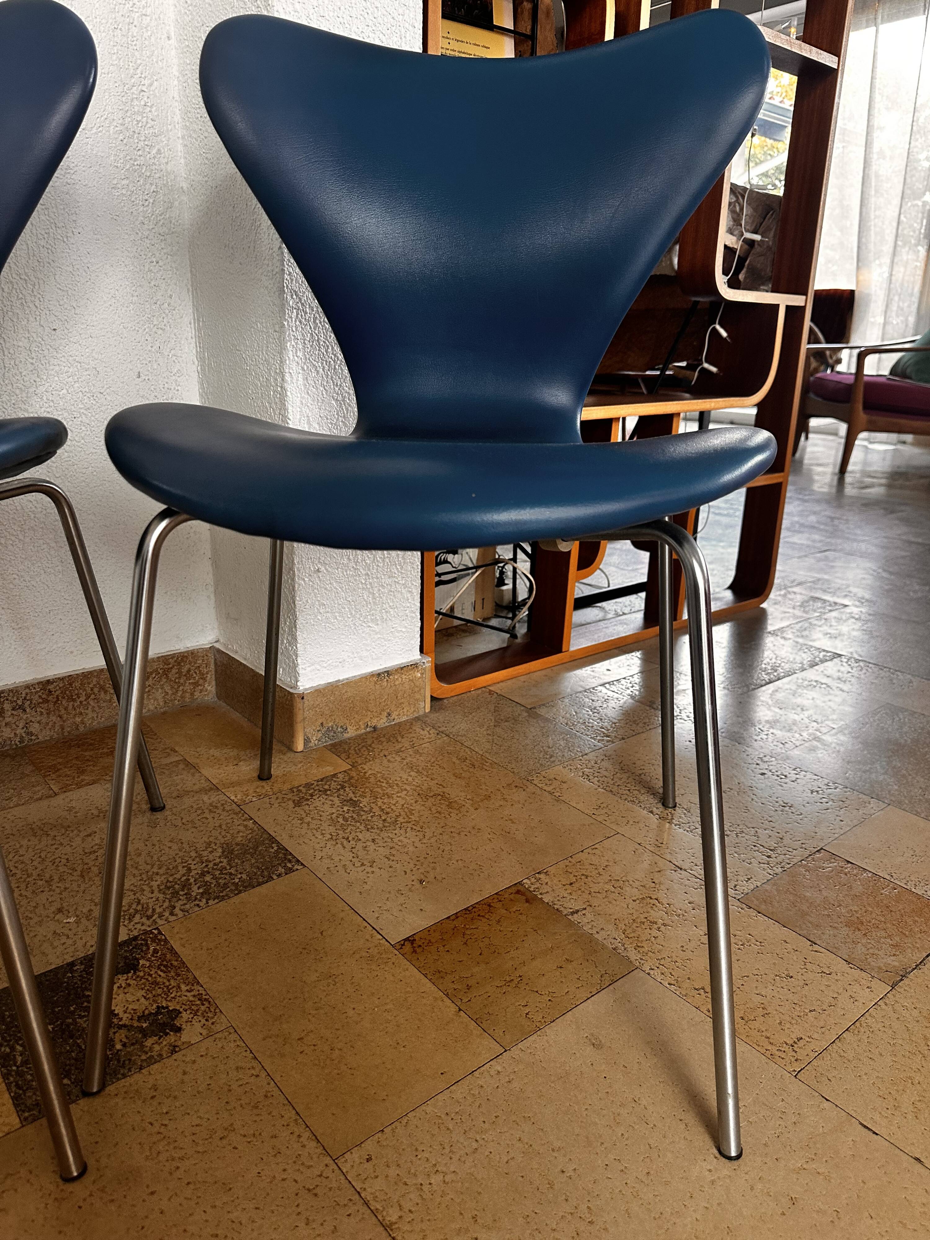 Fourmi chairs, design Arne Jacobsen for Fritz Hansen