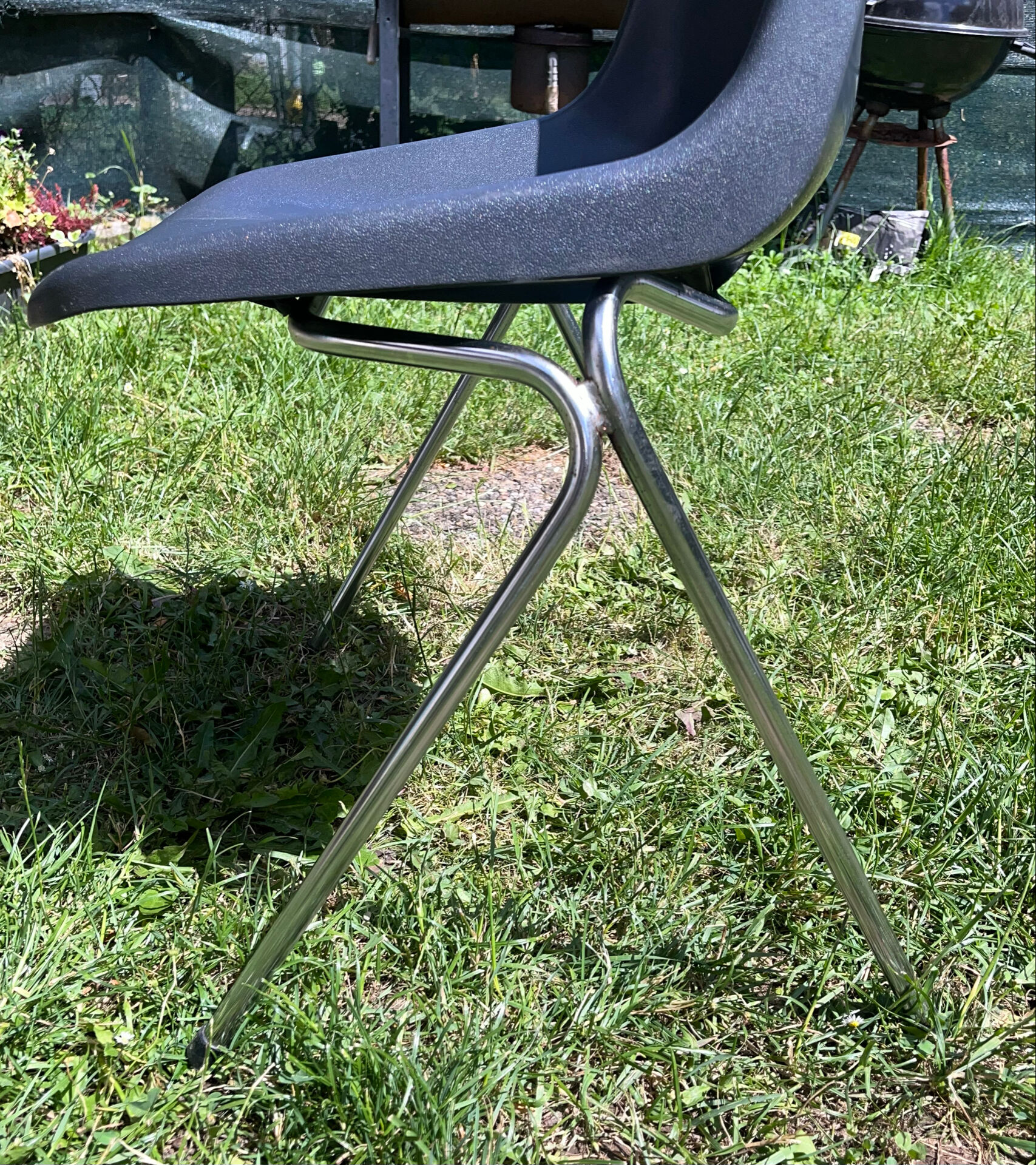 4 Robin Day / Hille design chairs