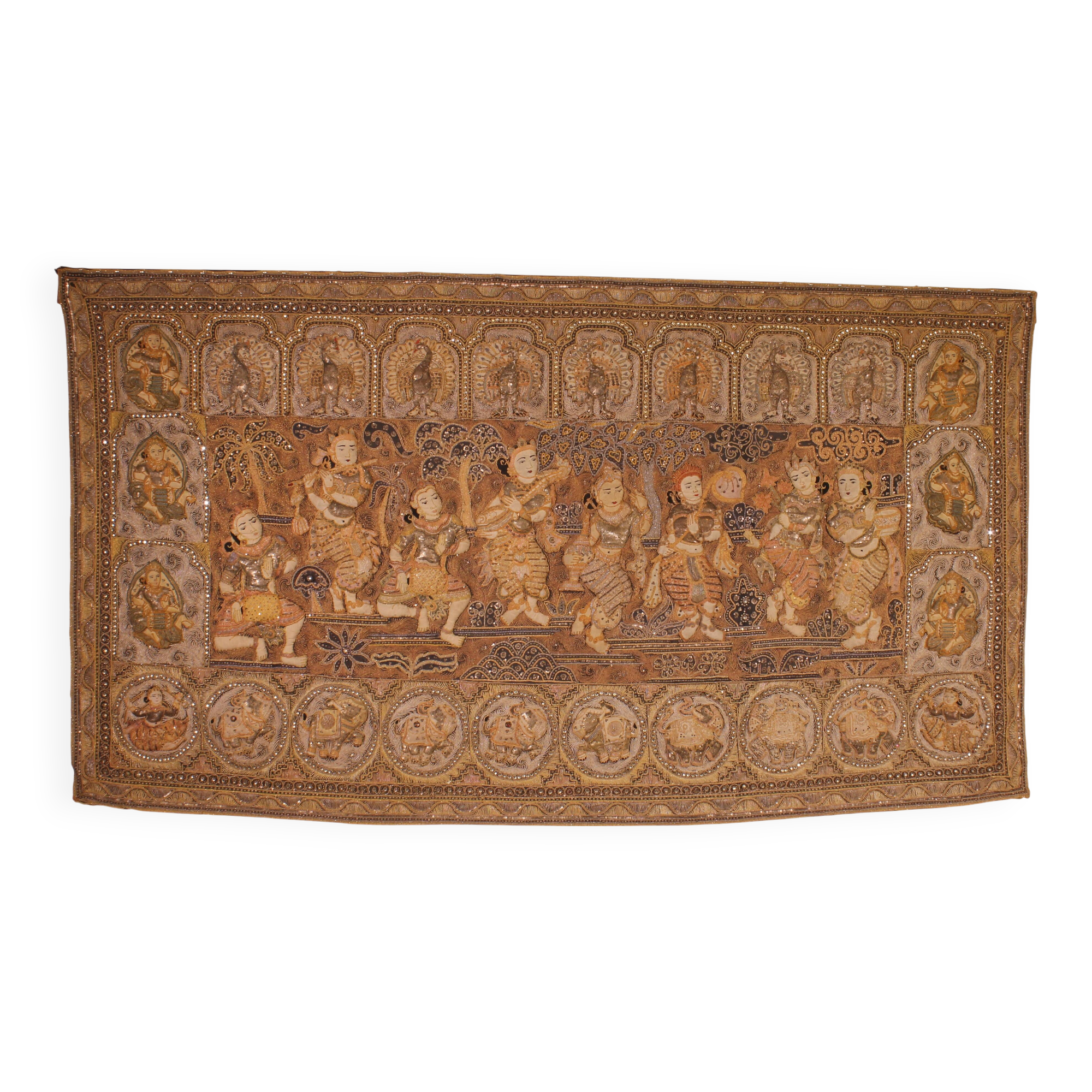 Broderie Thaïlandaise -19° Siècle