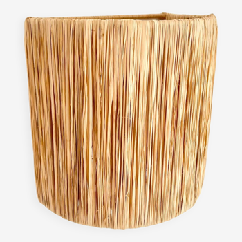 Raffia sconce