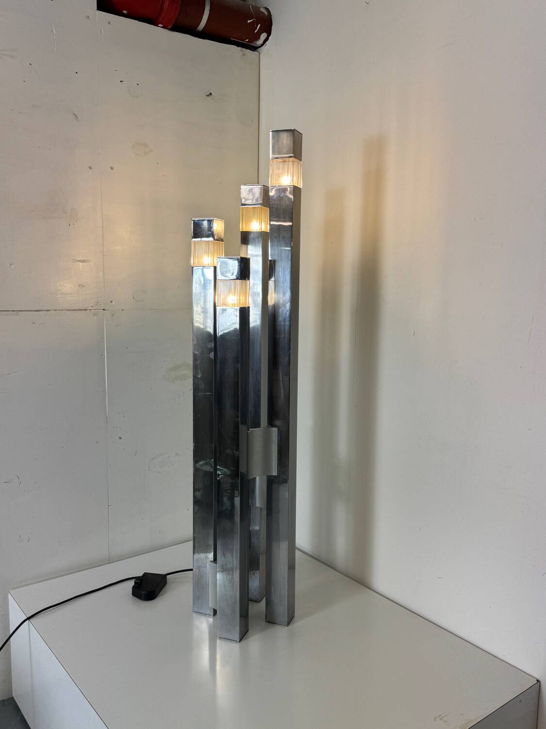 Mid-Century Modernist Italian Architectural Sciolari Cubic Floor Lamp by G