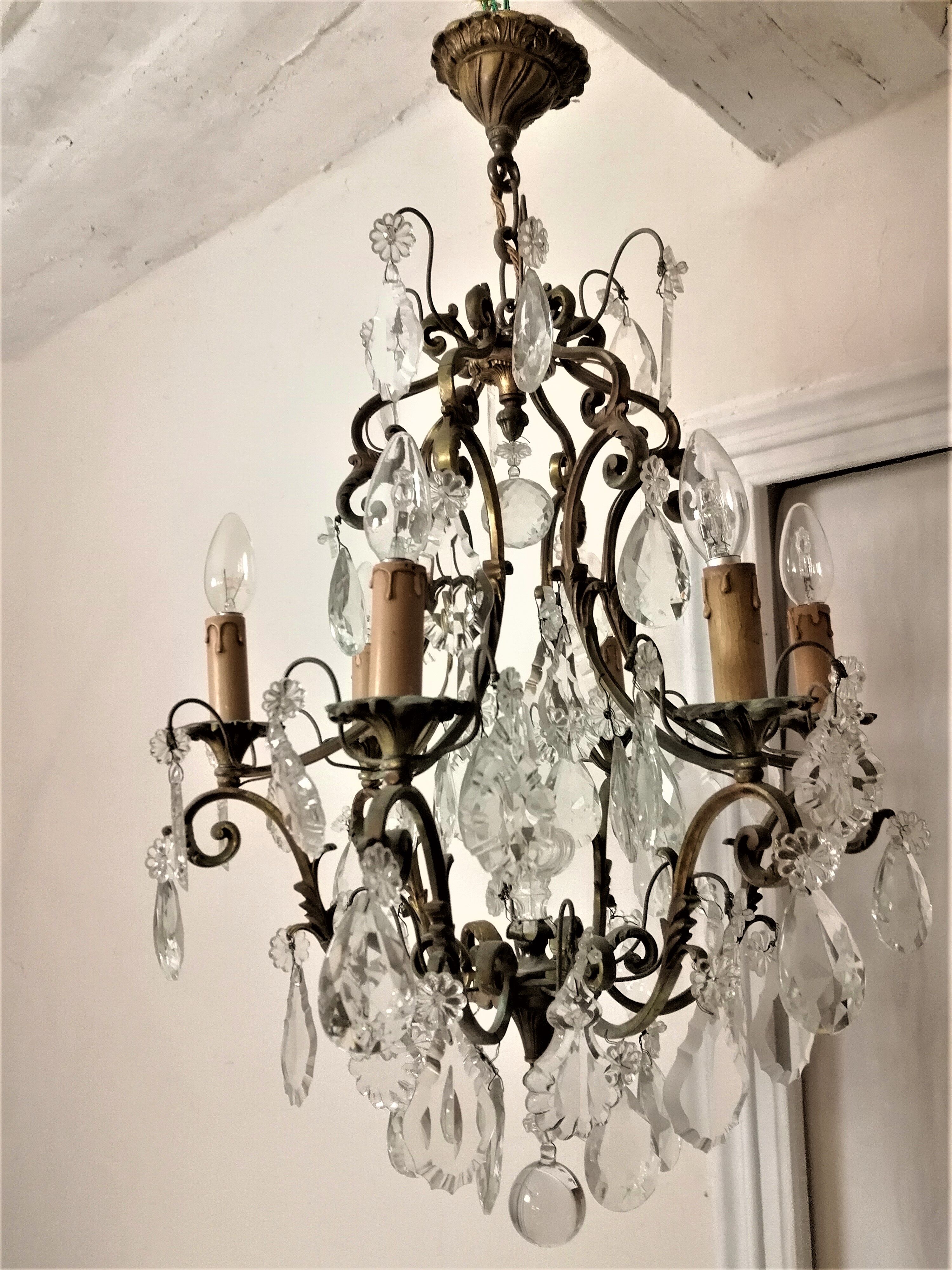 Old cage chandelier. Bronze and tassels. 6 arms of lights.