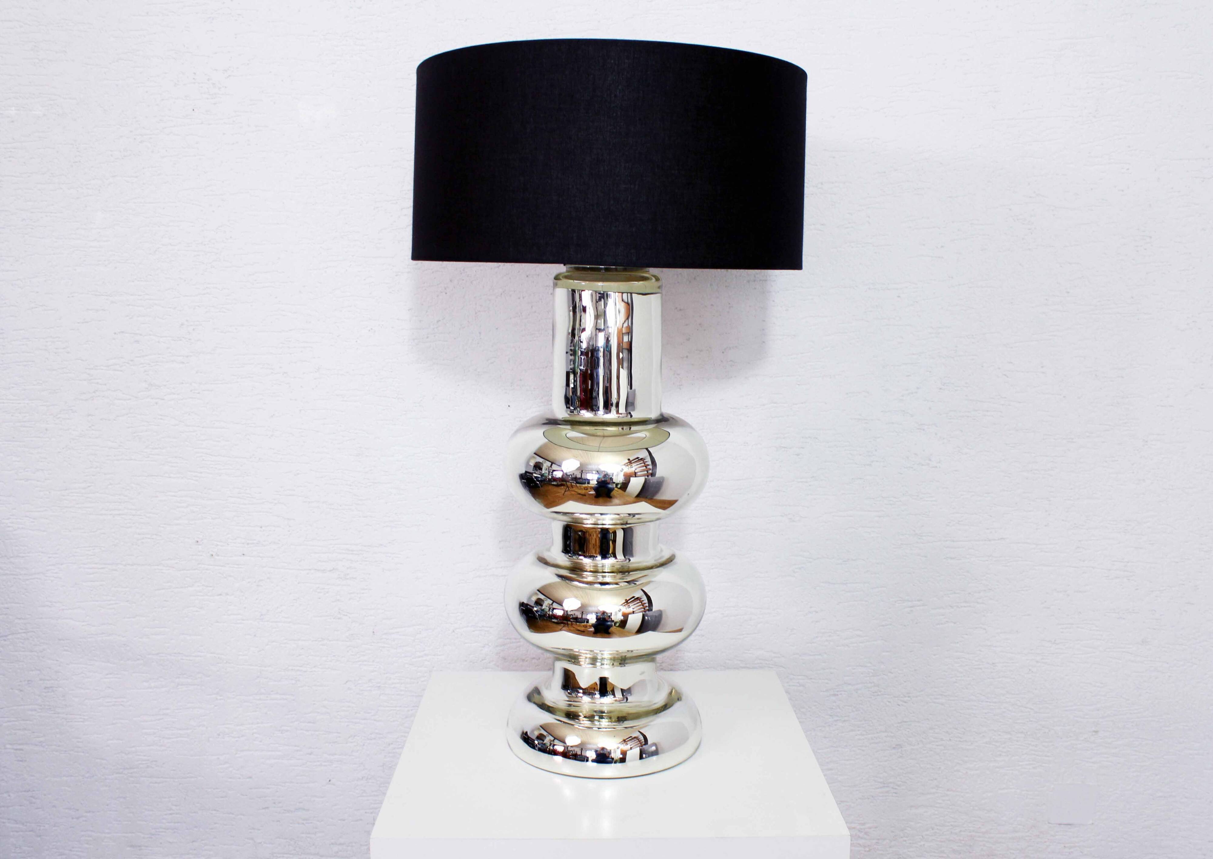Églomisé glass table lamp