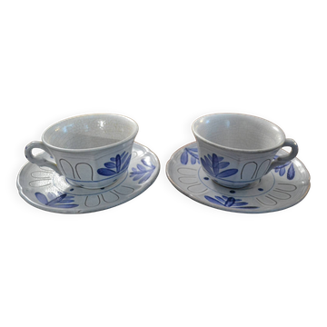 Tasses bleues