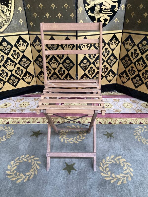 Petite chaise pliante