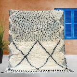 Traditional handwoven Berber rug size 1.5/3 m