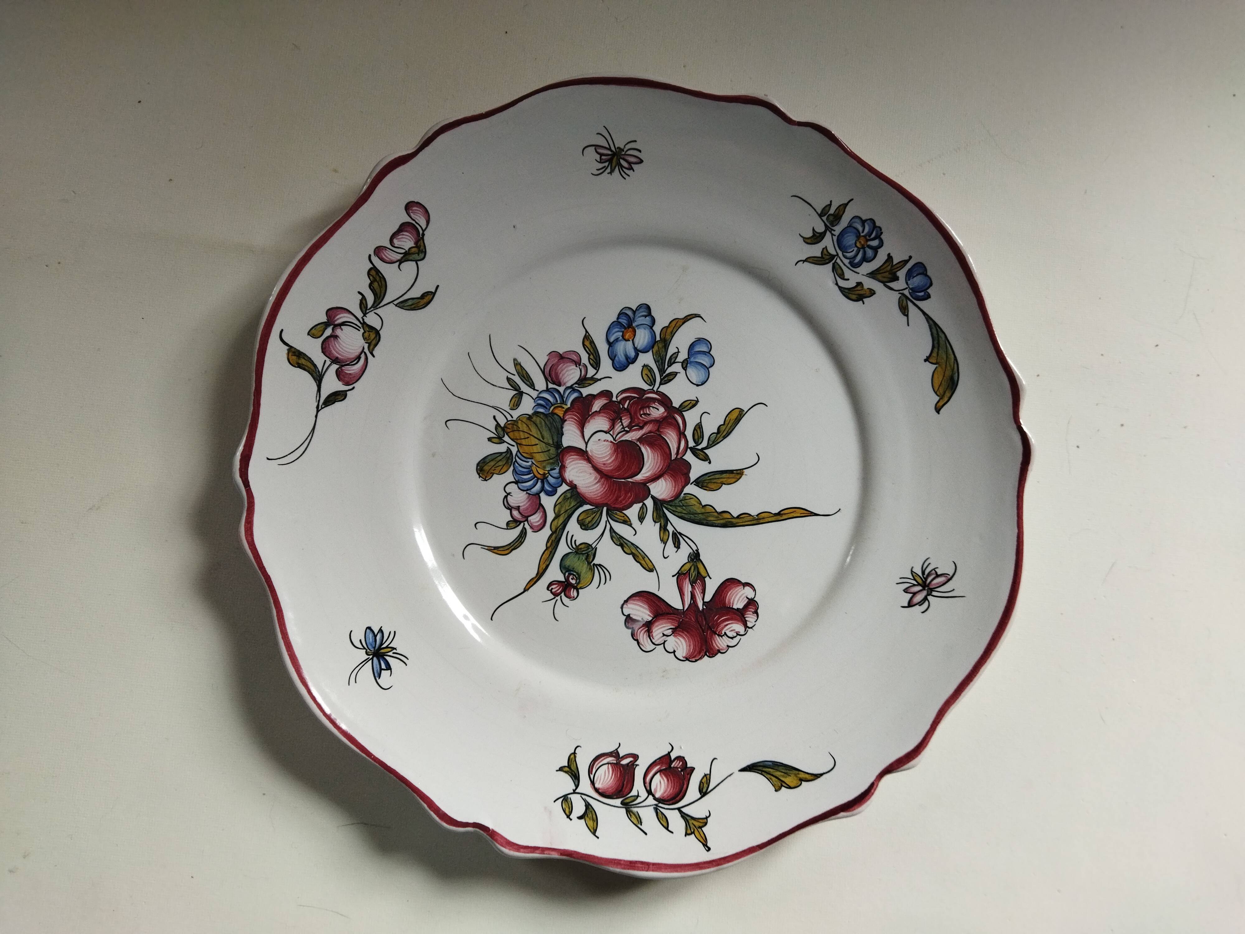Earthenware plate