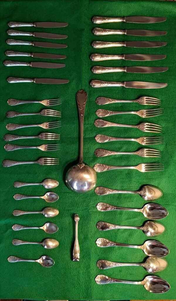Couverts Christofle 38 pièces modèle Marly