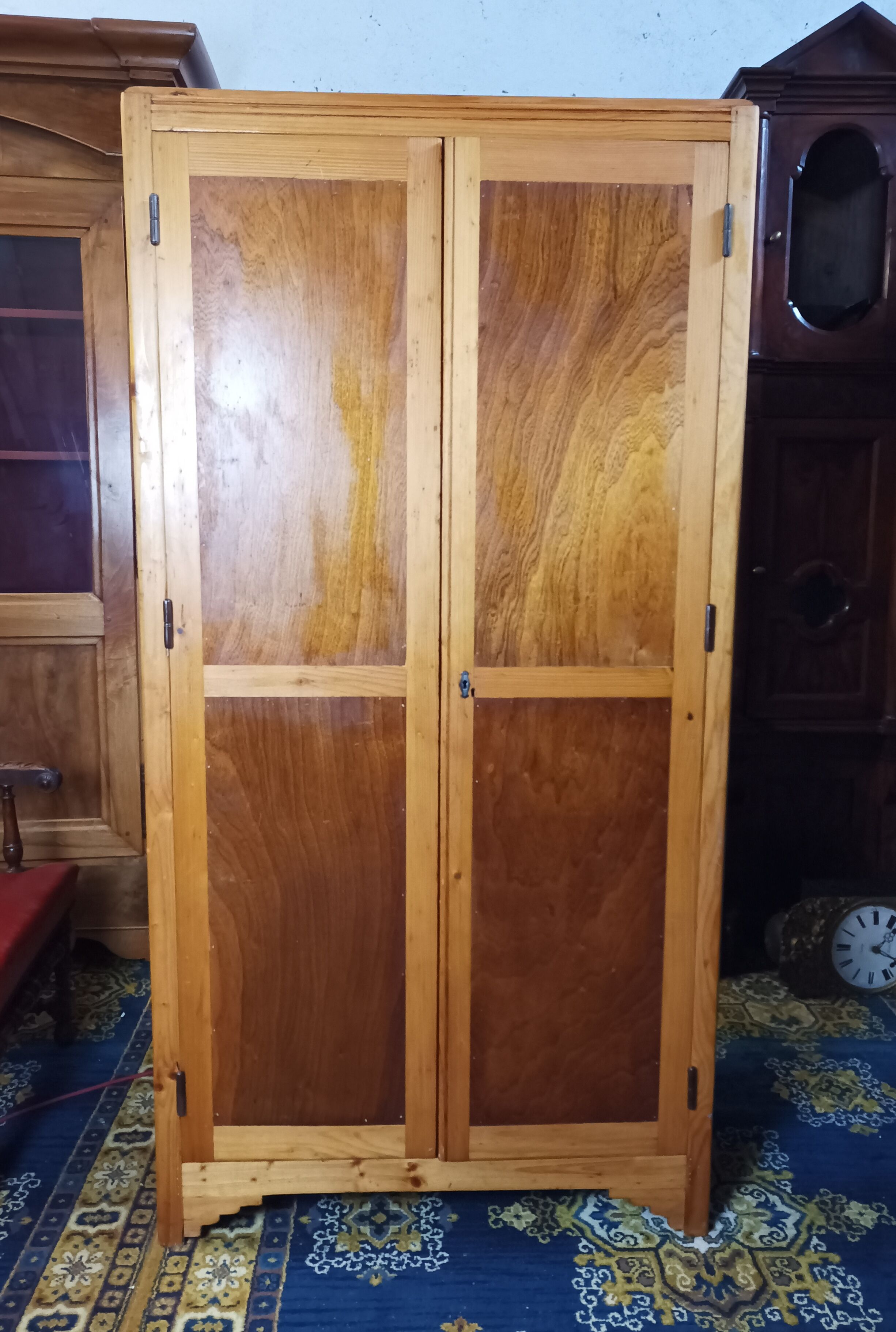 Parisian pine cabinet