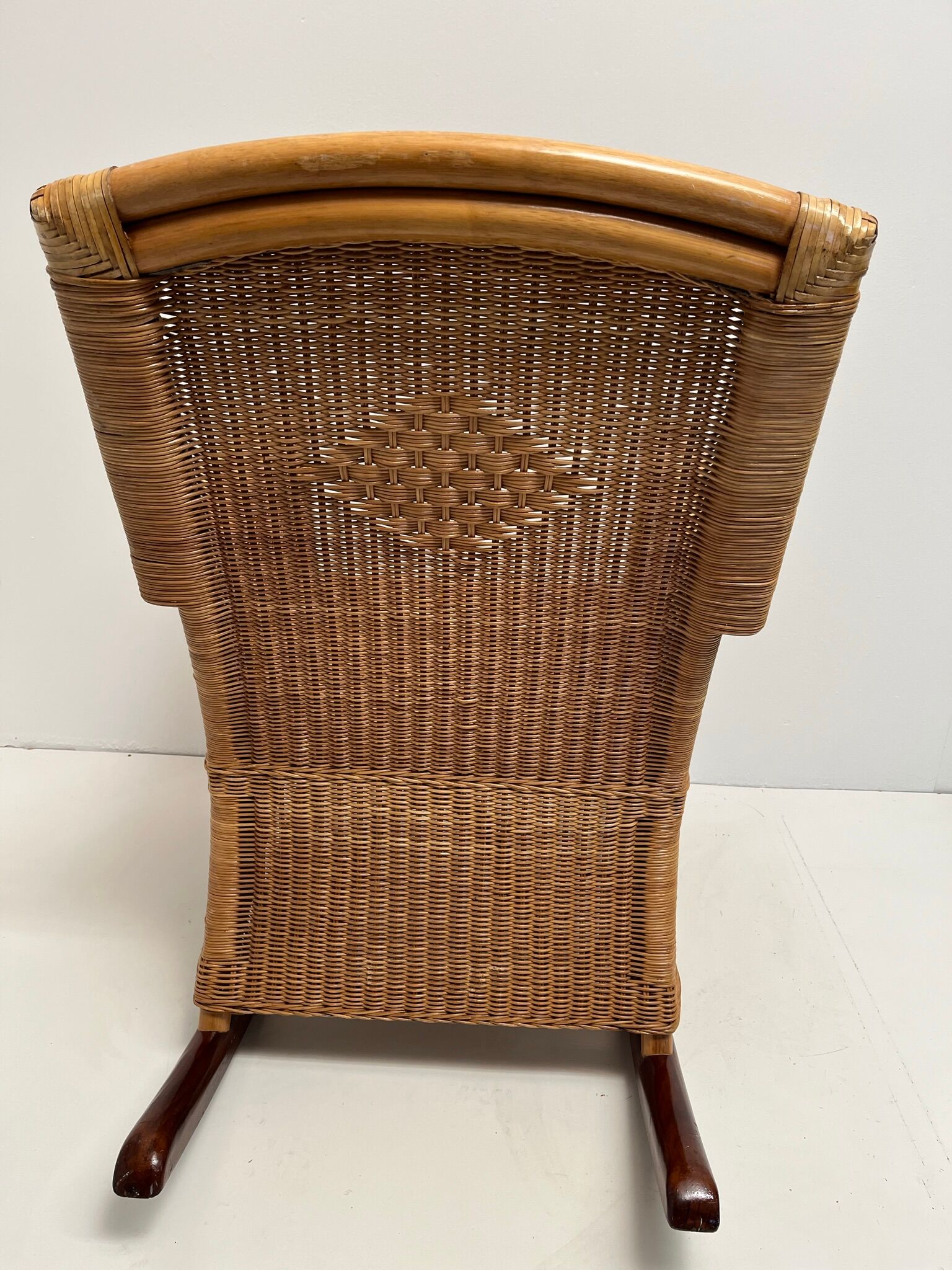 Rocking chair en rotin