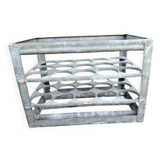 Zinc bottle rack