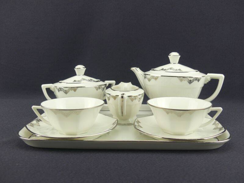 Art Deco tête-à-tête in Limoges porcelain by Legrand