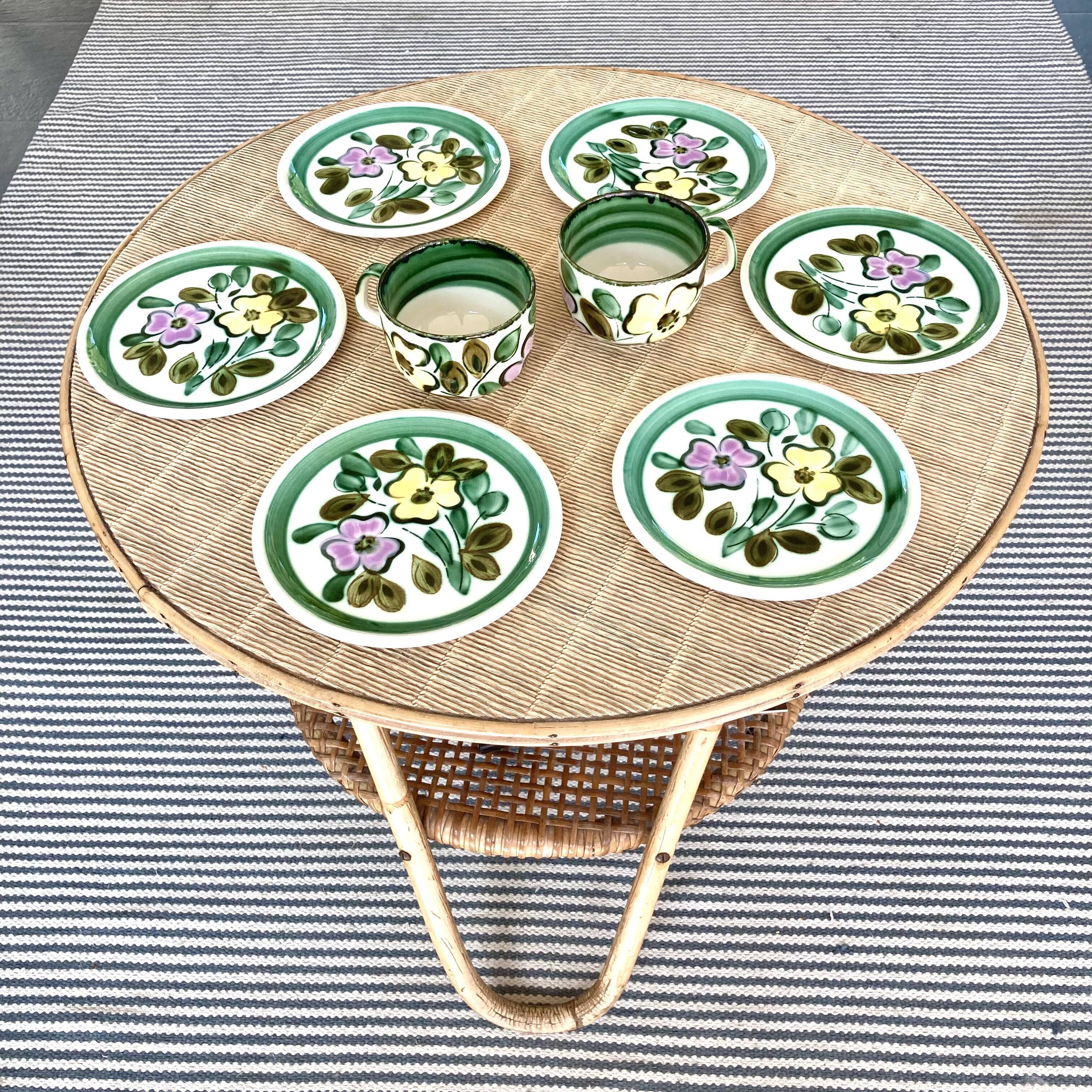 6 Boch Belgium dessert plates and 2 cups