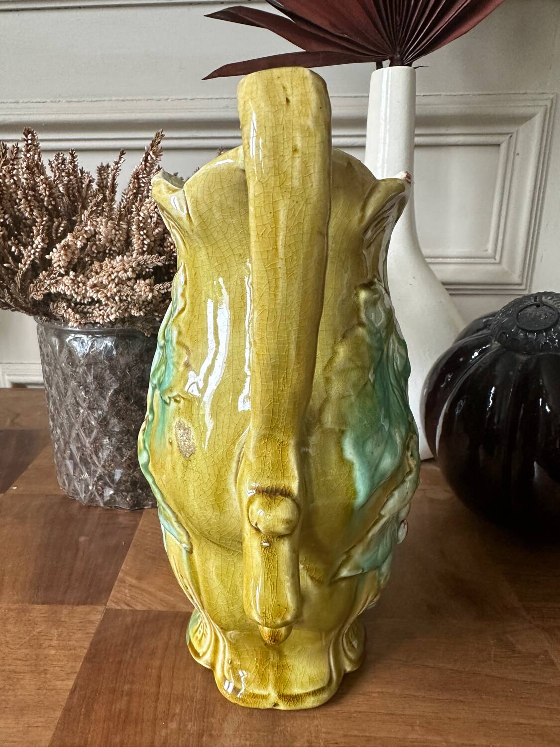 Art Nouveau vase in stamped slip