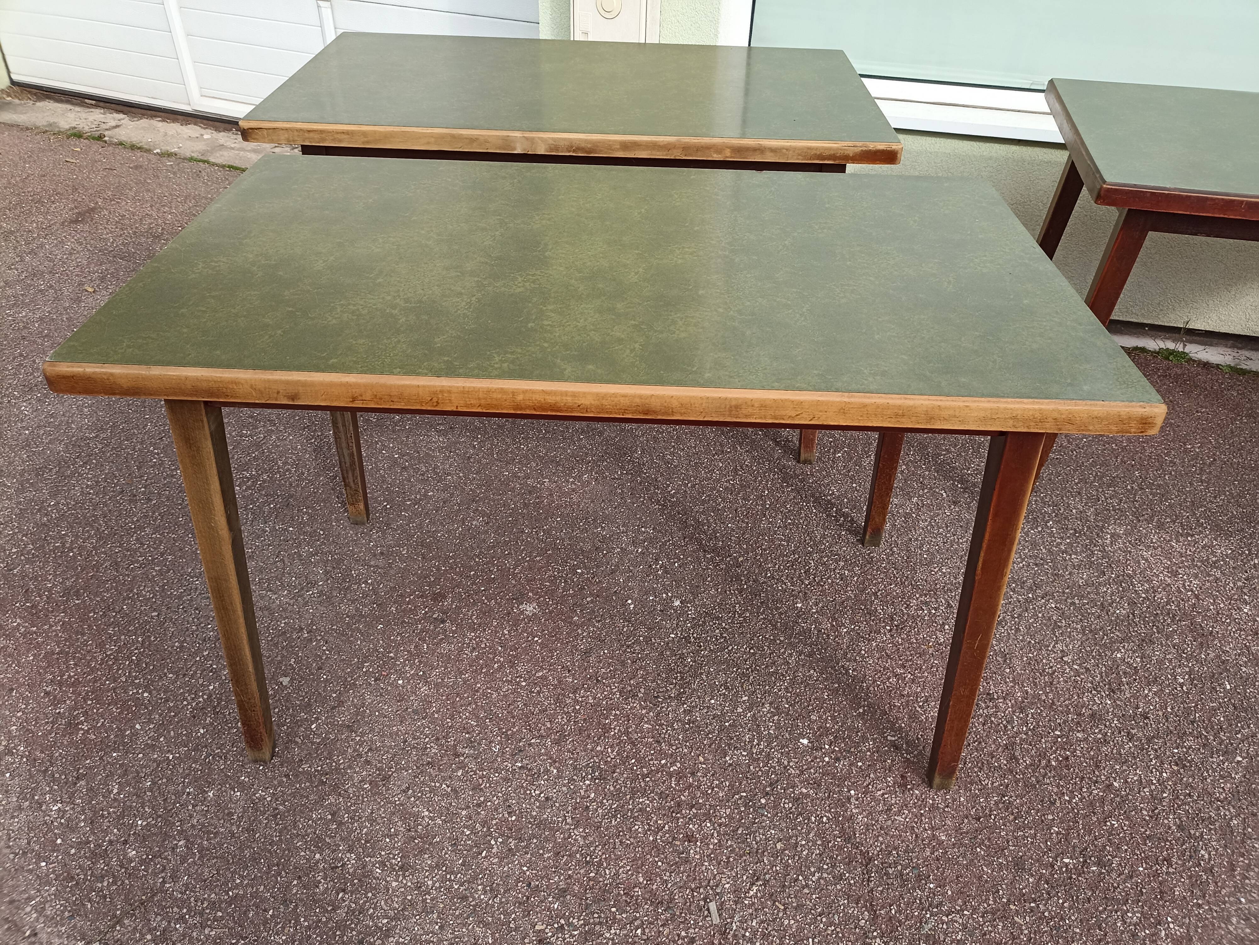 Set of 5 wooden and Formica bistro table