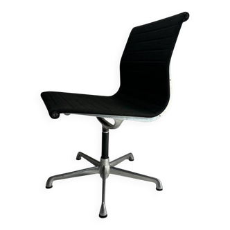 Model EA107 Desk Chair by Charles and Ray Eames for ICF De Padova, 1970s