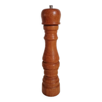 Wooden pepper pot 31 cm