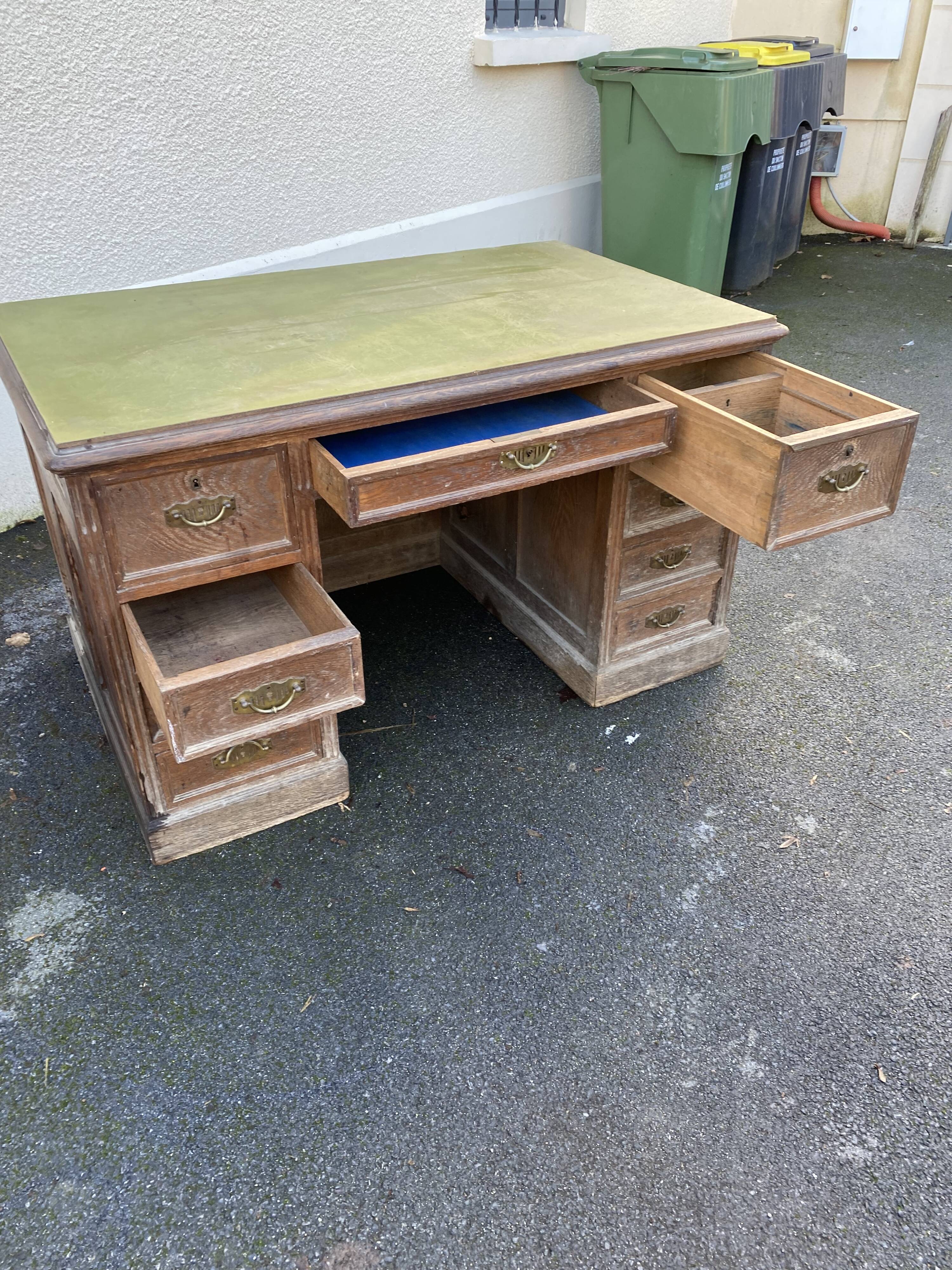 Oak desk