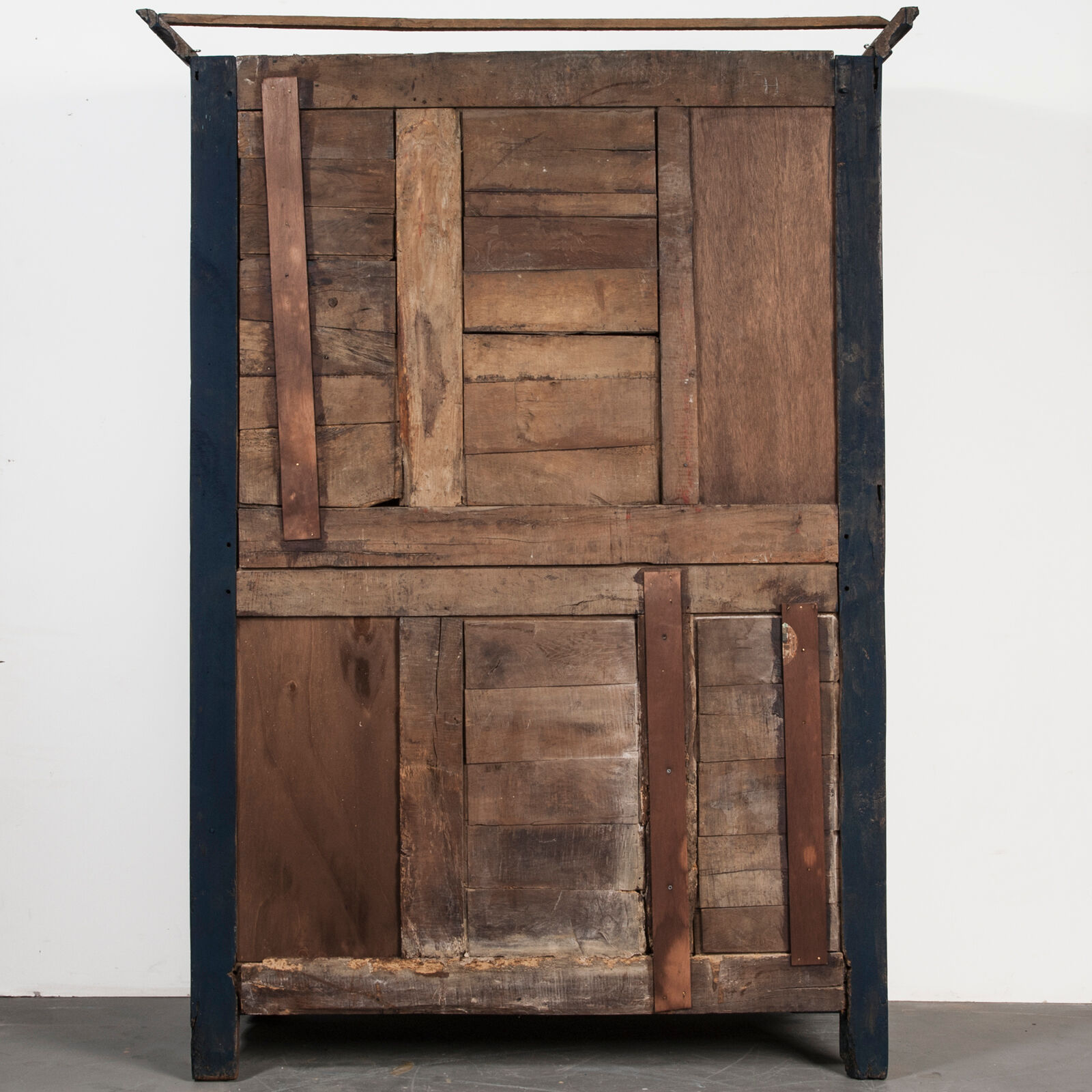 Indigo armoire