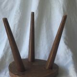 Tabouret bois art populaire tripod pieds compas ancien