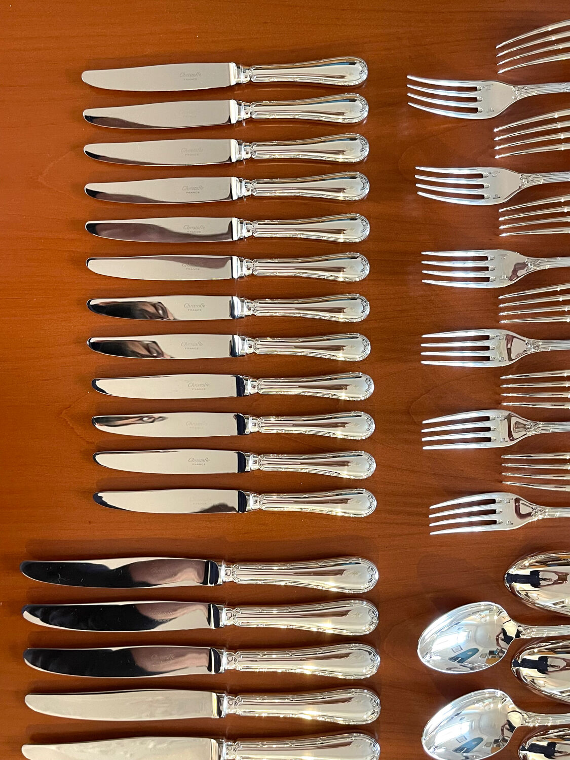 Christofle ribbons, 61-piece flatware set, excellent condition