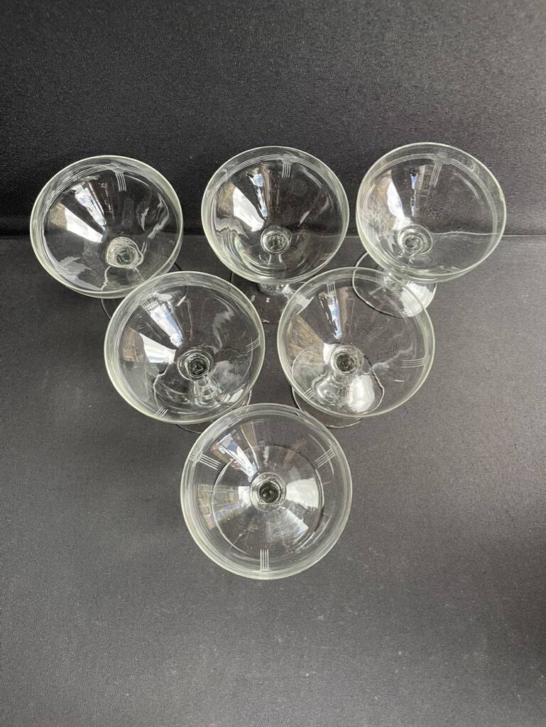 6 engraved crystal champagne glasses – Art Deco